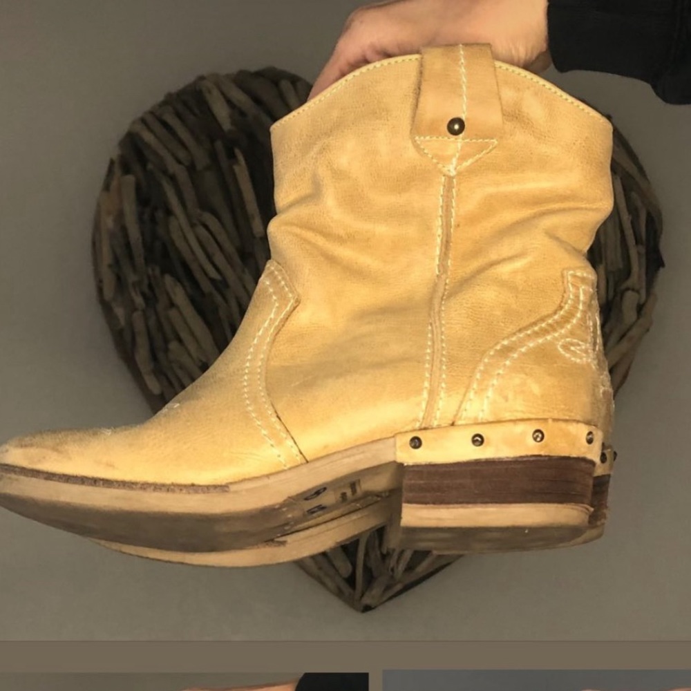 Sundance boots